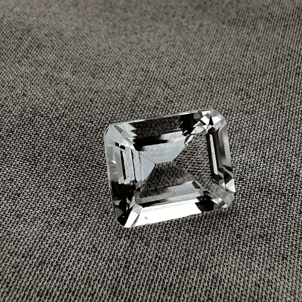 Aguamarina-1.900ct-8.7x6.6x4.2mm 