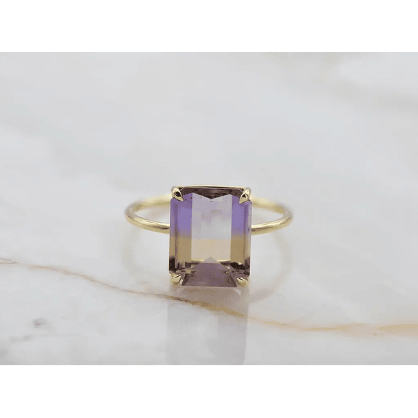 Anillo solitario con Ametrino Octagono Oro Amarillo 14K Talla 7.5 