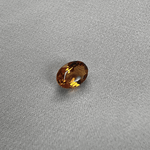 Citrino-0.690ct-6.6x4.6x3.3mm 