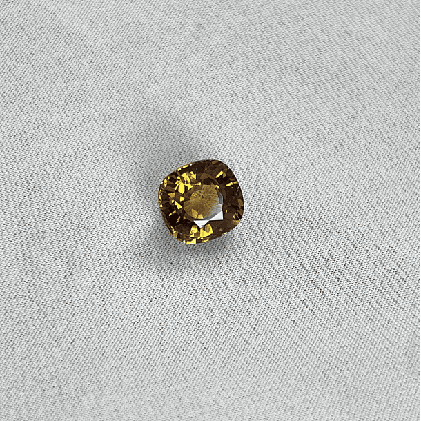 Granate Andradita-3.04ct-8.52x8.11x5.32mm 