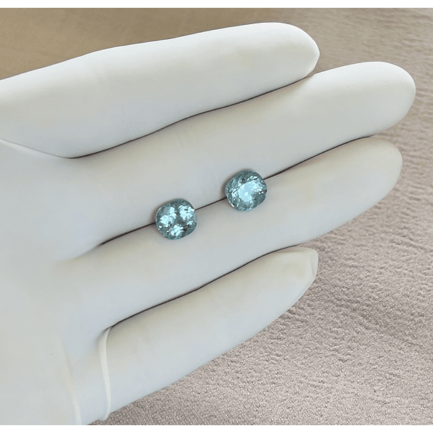 Par de Apatito Azul-3.29ct & 2.85ct-9.04x8.21x6.42mm 
