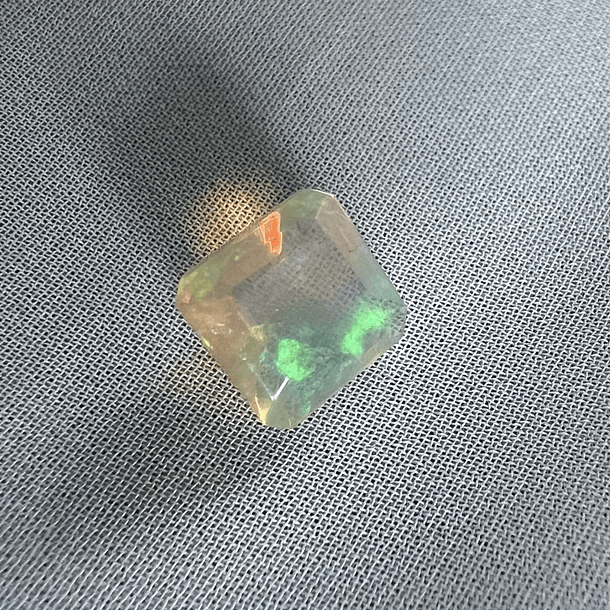 Ópalo etíope-1.115ct-7x7x4.6mm 