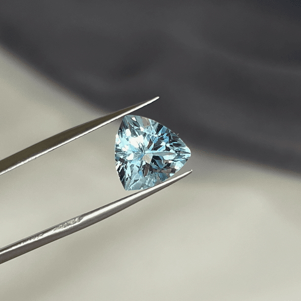 Topacio Azul-3.270ct-9.7x10x5mm 