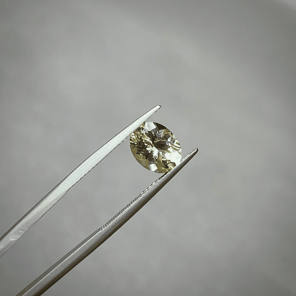 Berilo amarillo-0.735ct-7x5x3.4mm 