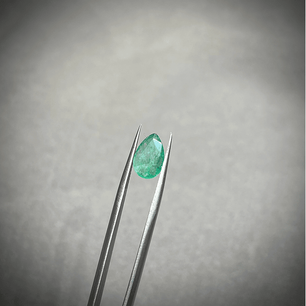 Esmeralda de Zambia-1.665ct-11x7.1mm 