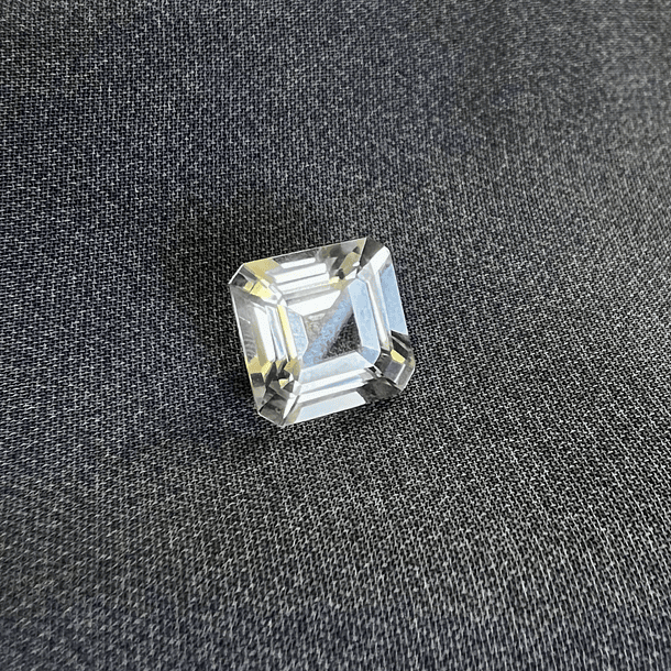 Topacio blanco-4.155ct-9x9x5.6mm 