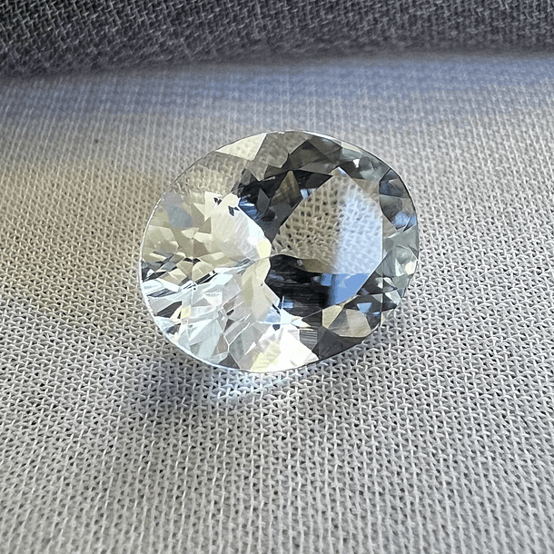 Aguamarina-2.065ct-9.8x7.7x4.5mm 