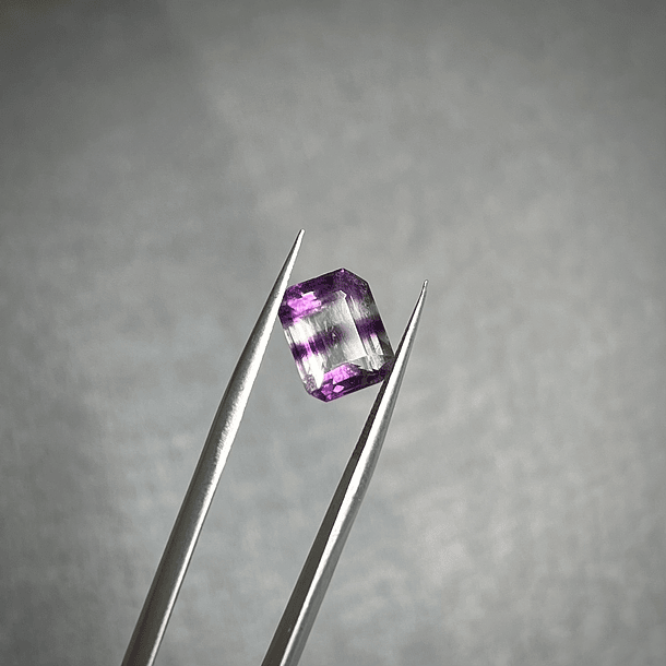 Fluorita-3.900ct-9.9x7.9x5.5mm 