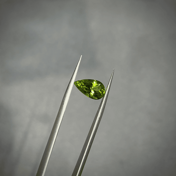 Peridoto-2.575ct-11.7x6.8x5mm 