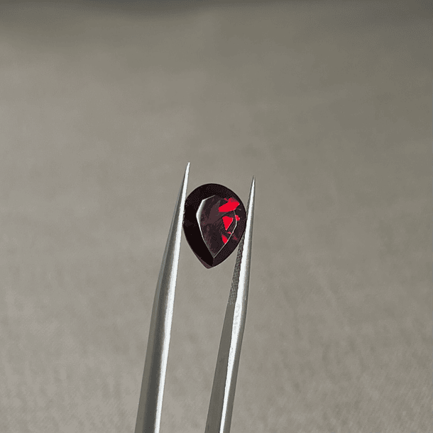 Granate rojo-1.105ct-7.9x5.8mm 