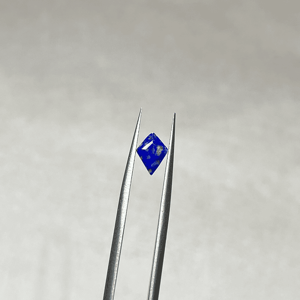 Trío de lapislázulis-0.600ct cada pieza-7.5x5.5mm 