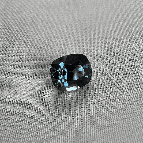 Espinela azul GIA-1.83ct-7.66x6.44x4.96mm 