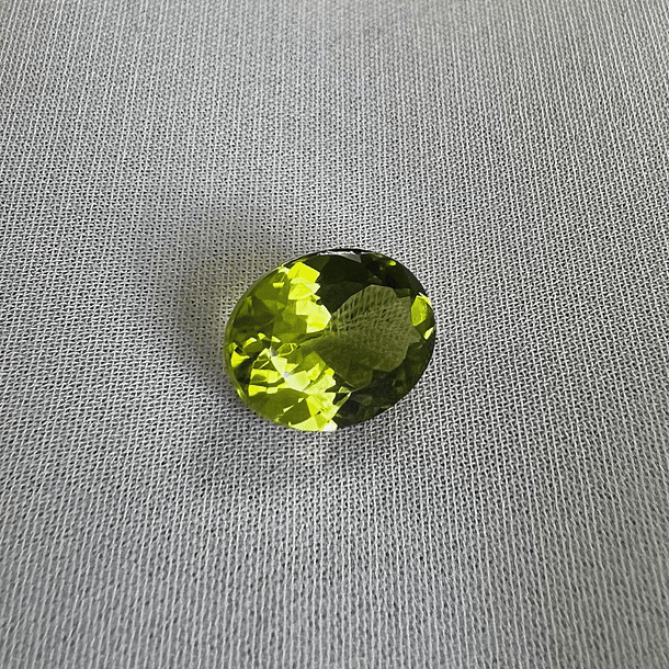 Peridoto-1.885ct-9.3x6.7x4.1mm 