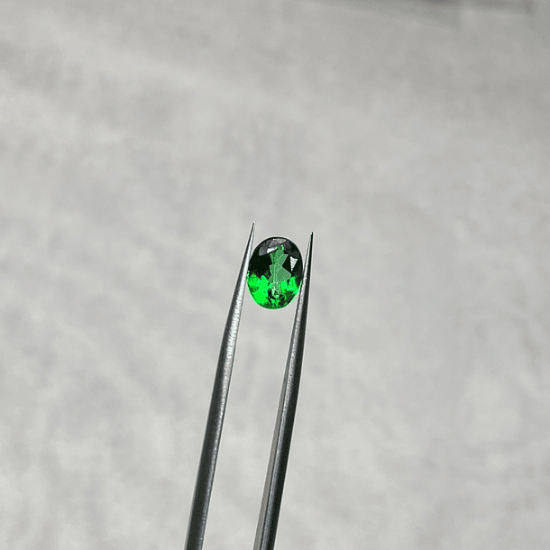 Topacio verde-2.105ct-9x7mm 