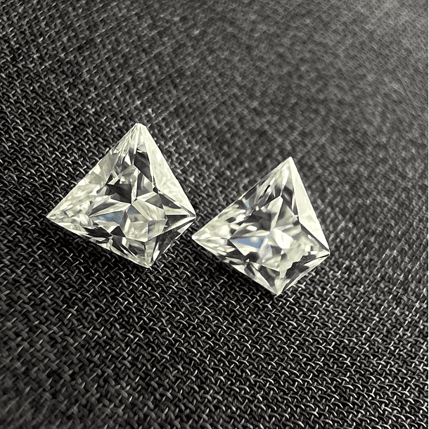 Par de Moisanita-0.70ct-5x4x2.8mm 