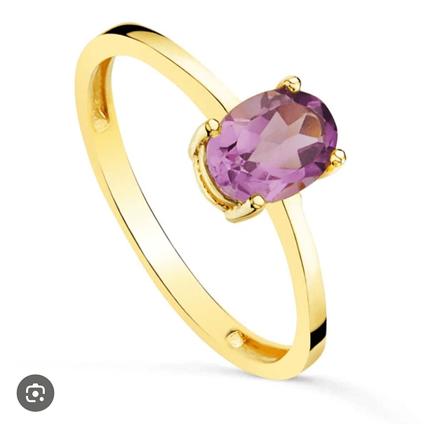 Anillo en oro amarillo de 14k con turmalina oval en talla 6. 