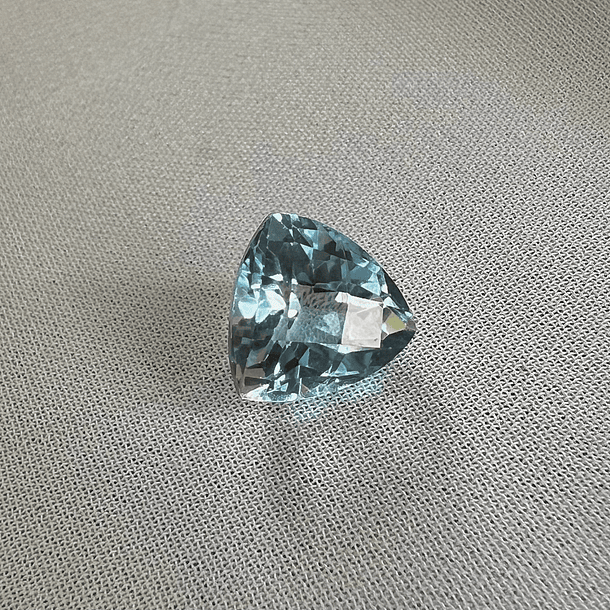 Topacio Azul-3.380ct-8.5x8.5x6.1mm 
