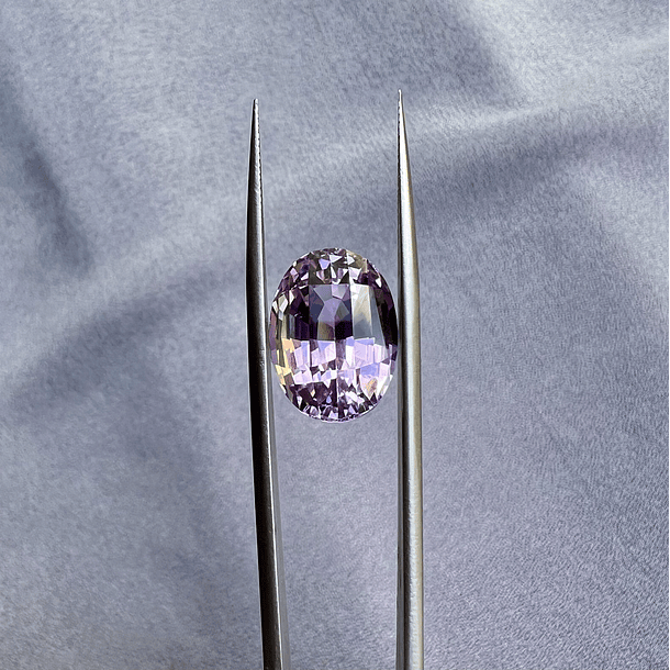 Kunzita-16.20ct-16.7x12.2mm 1