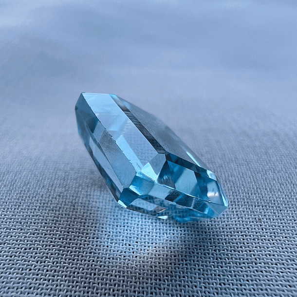 Aguamarina-3.95ct-10x8mm 3