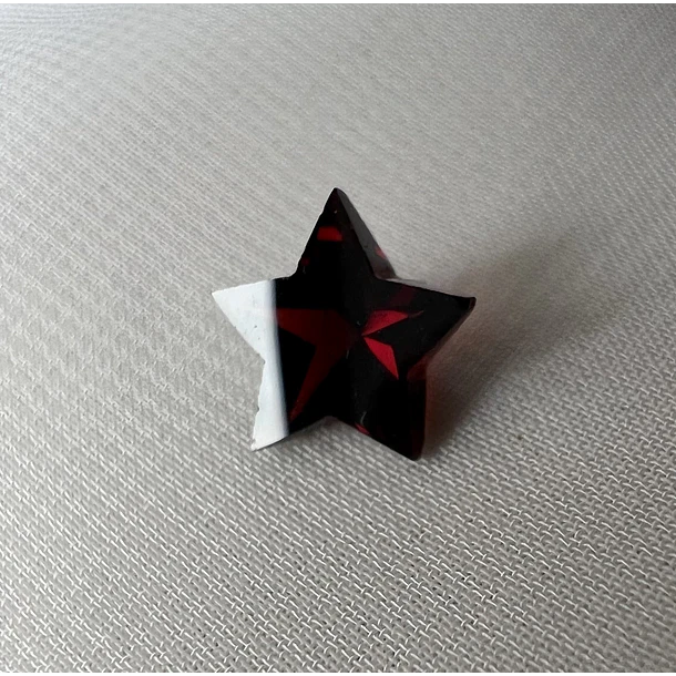 Granate Rojo-1.440ct-8.5x3.5mm 1