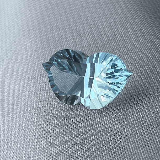 Topacio azul-3.45ct-13.4x7.7mm 1