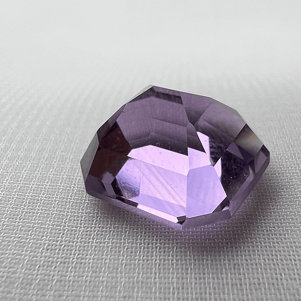 Amatista-4.05ct-10.1x9mm 2