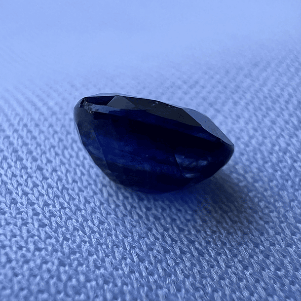 Zafiro-2.05ct-7.7x5.8mm 4