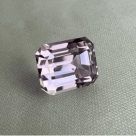 Kunzita-18.70ct-14.8x11.8mm
