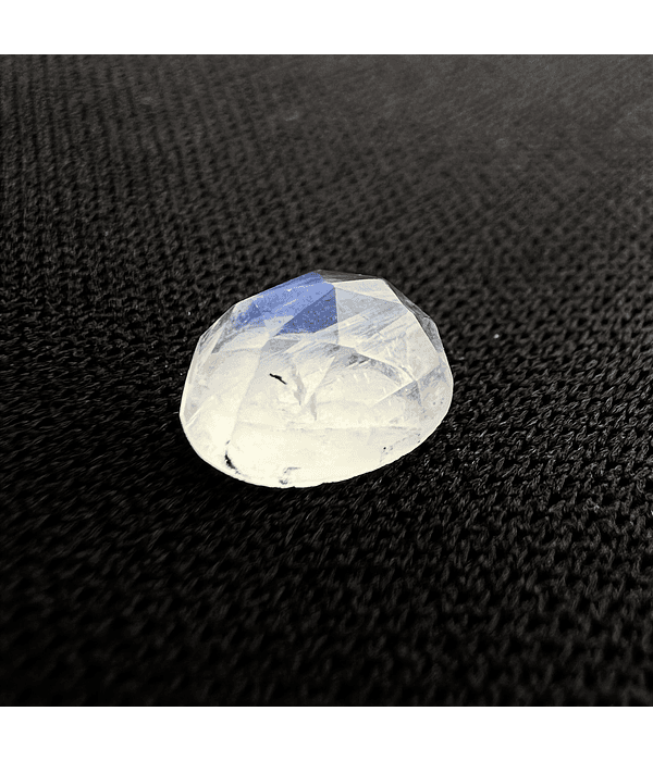 Piedra Luna-1.55ct-7.8x6.1mm