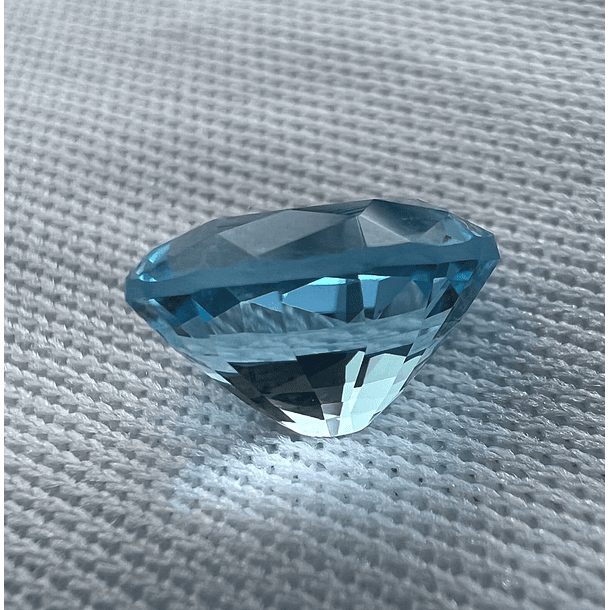 Topacio Azul-2.65ct-8.9x6.9mm 3