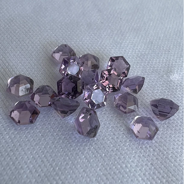 Lote 5 amatistas-0.30ct-4x4mm