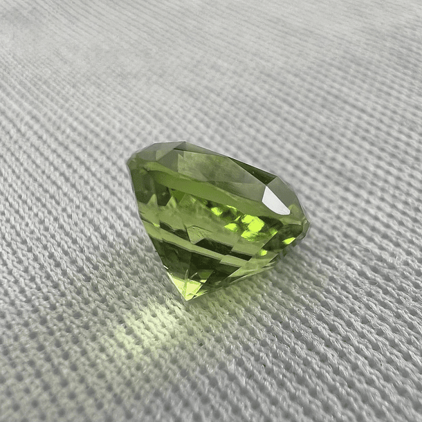 Peridoto-3.50ct-8.1x8.1x6.5mm 3