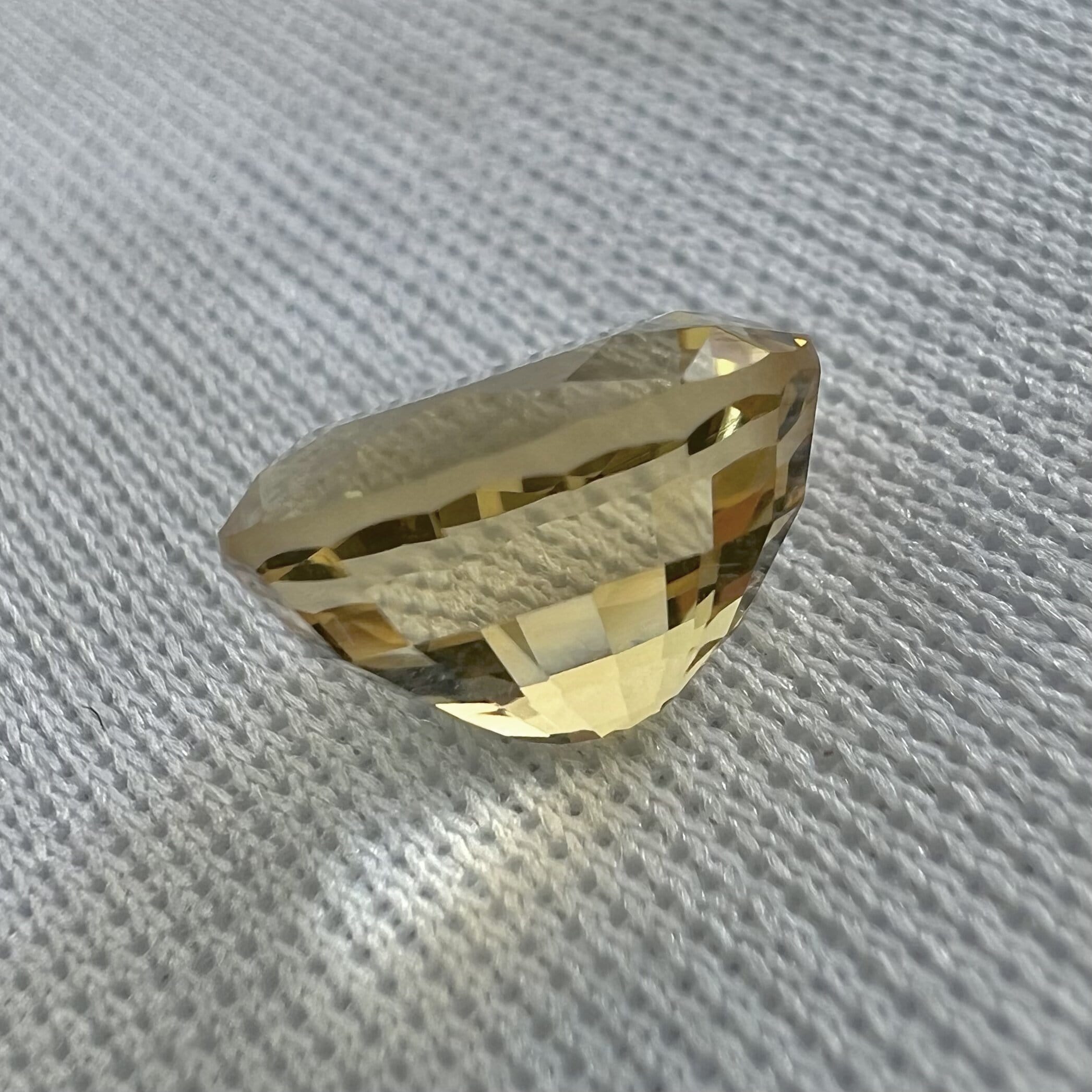 Citrino Dorado-3.00ct-10x8x6.1mm
