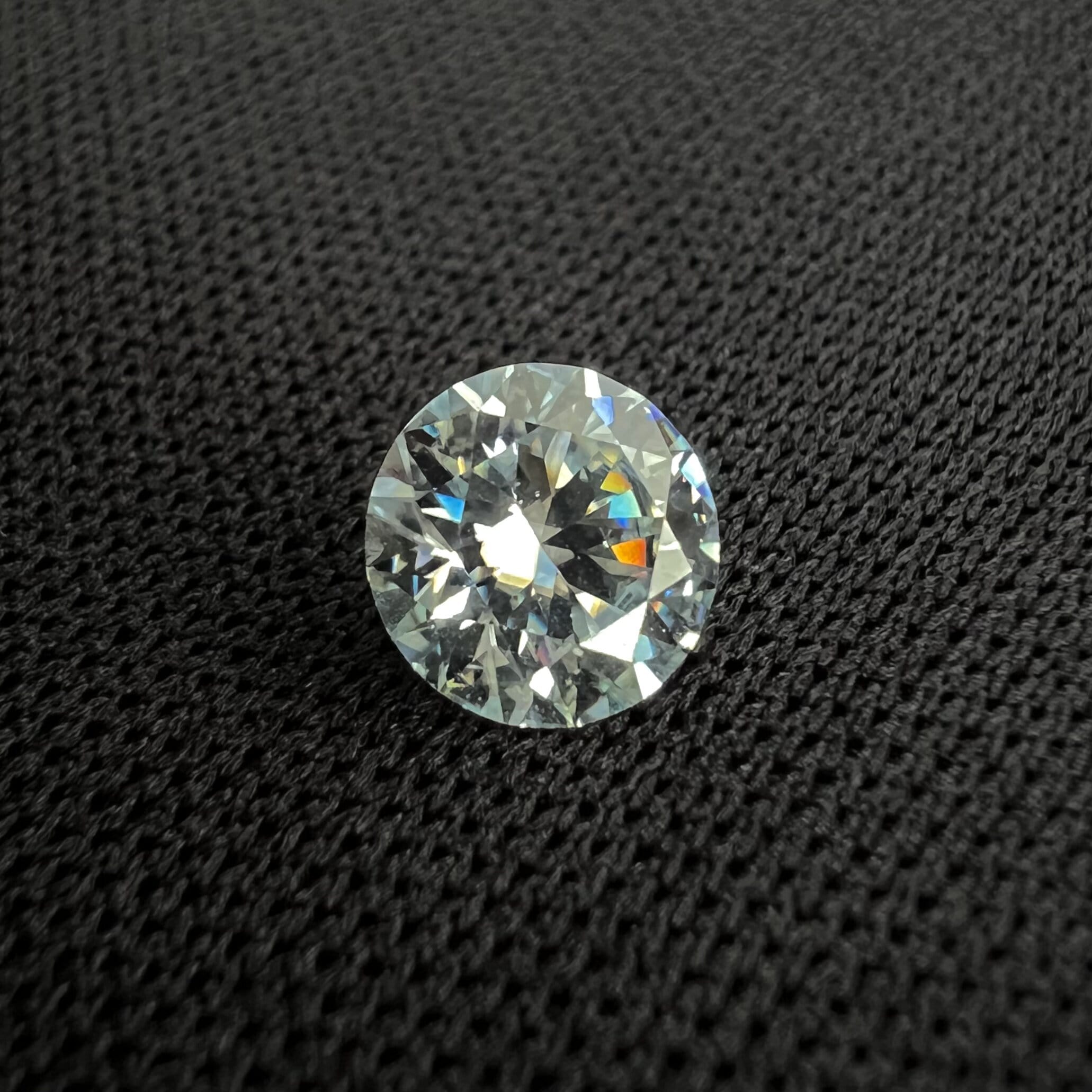 Moissanita-0.80ct-6mm