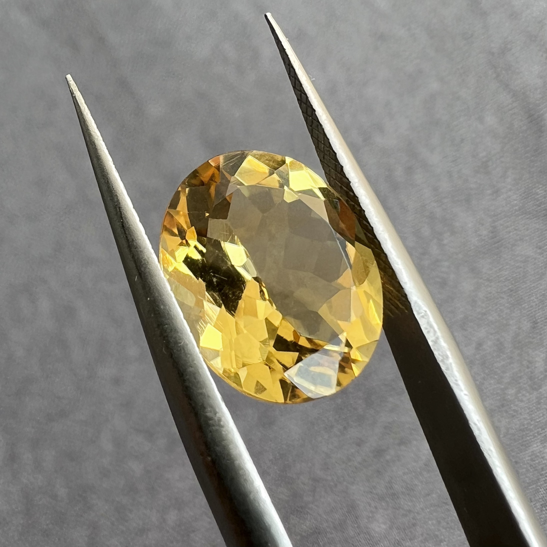 Citrino-3.85ct-11.5x9.4x5.9mm