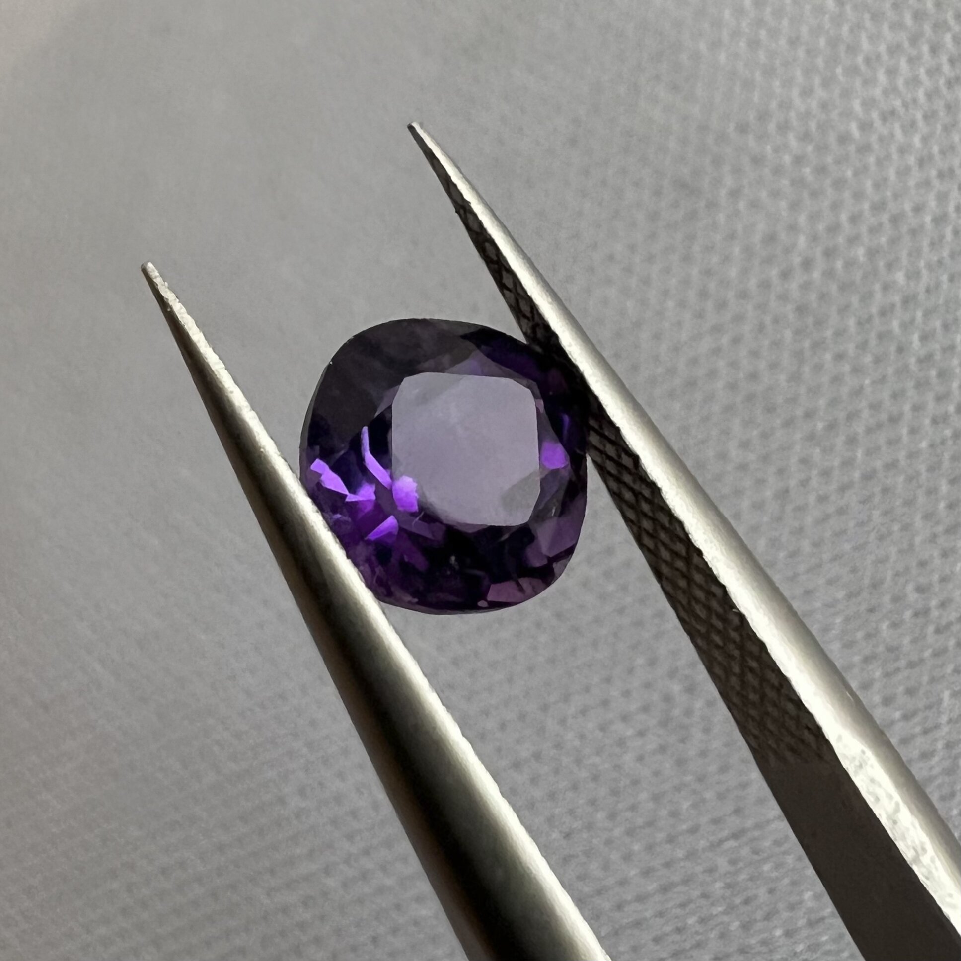 Amatista-0.95ct-5.7x5.9mm