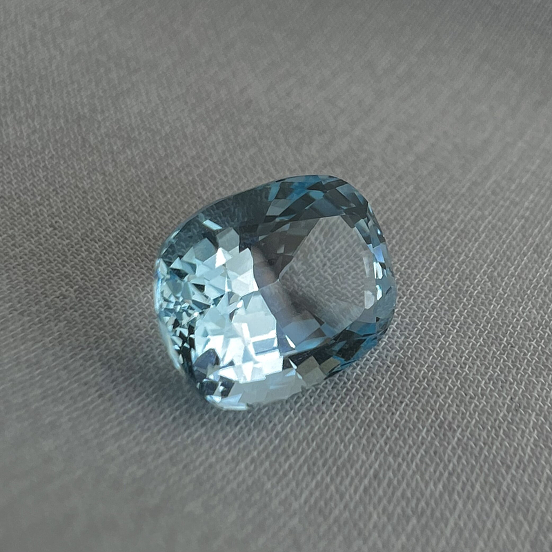 Topacio Azul-3.30ct-9x7x5.8mm