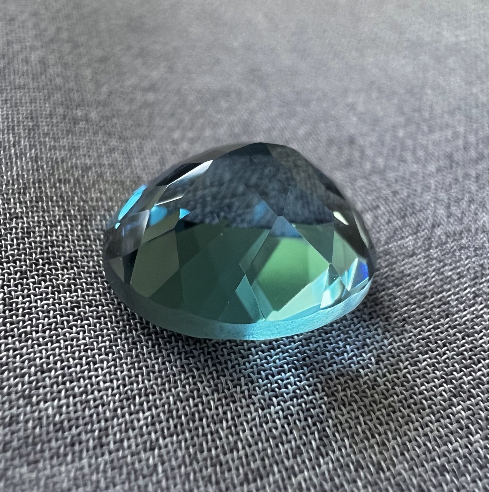 Topacio London Blue-5.4ct-11x9x6.1mm