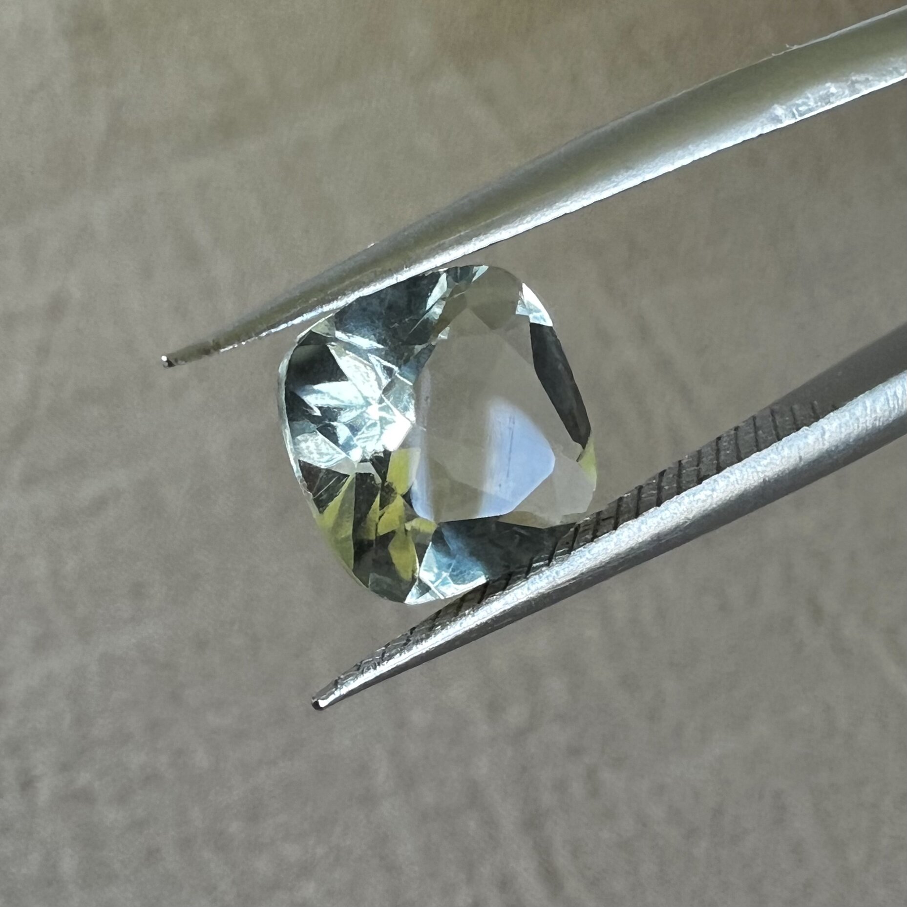 Amatista verde-1.31ct-7x7x4mm