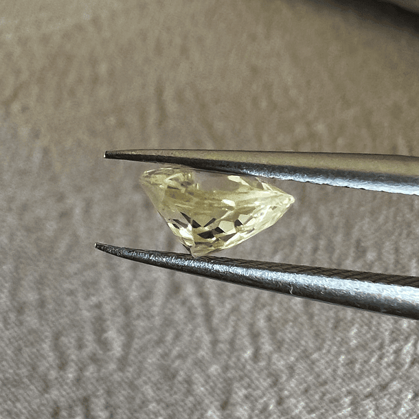 Zafiro natural de Sri Lanka-1.365ct-6.5x7.2x3.6mm 2