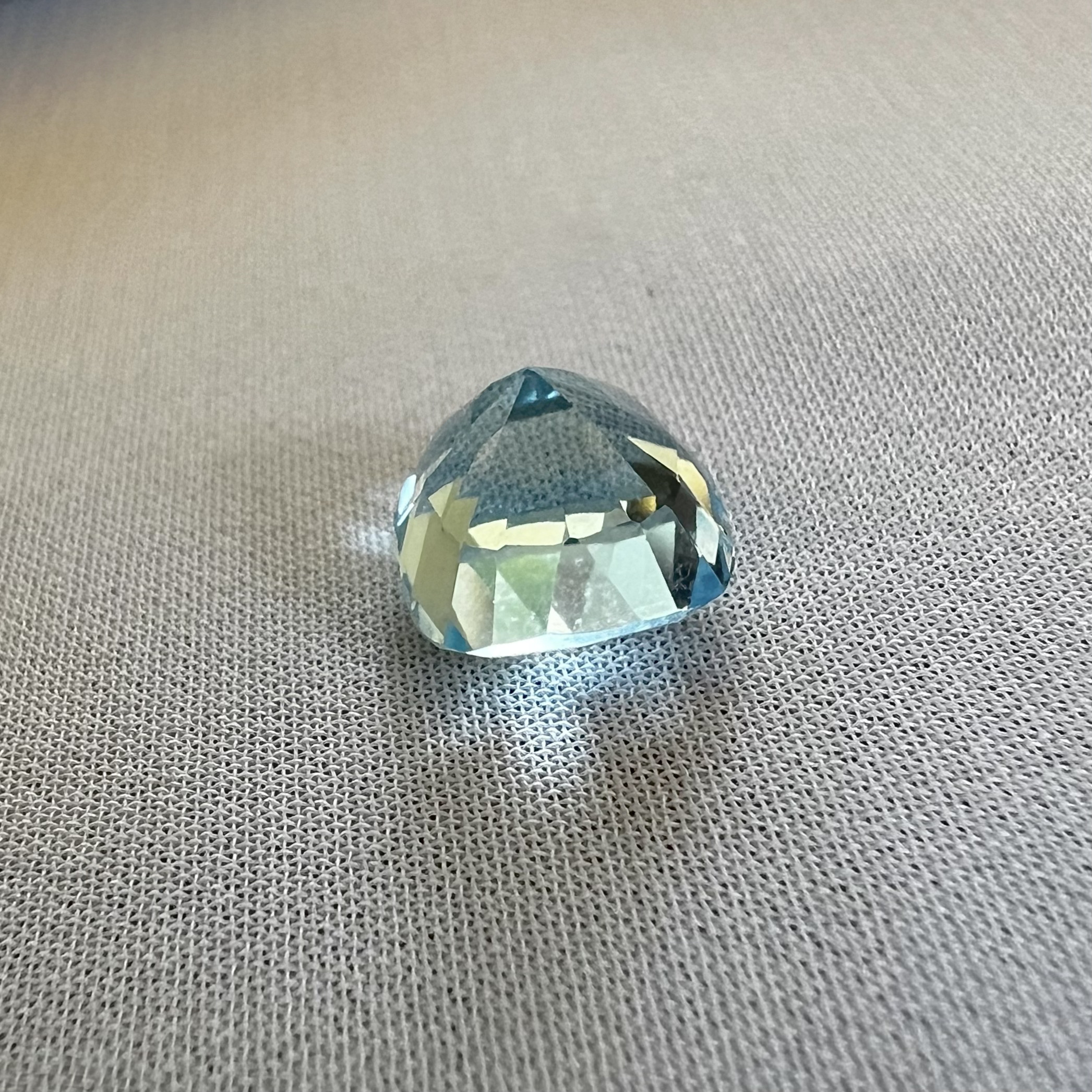 Topacio Azul-3.605ct-8x8x6.3mm