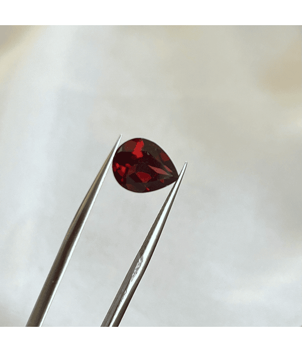 Granate Rojo-2.930ct-9.8x7.8x4.4mm