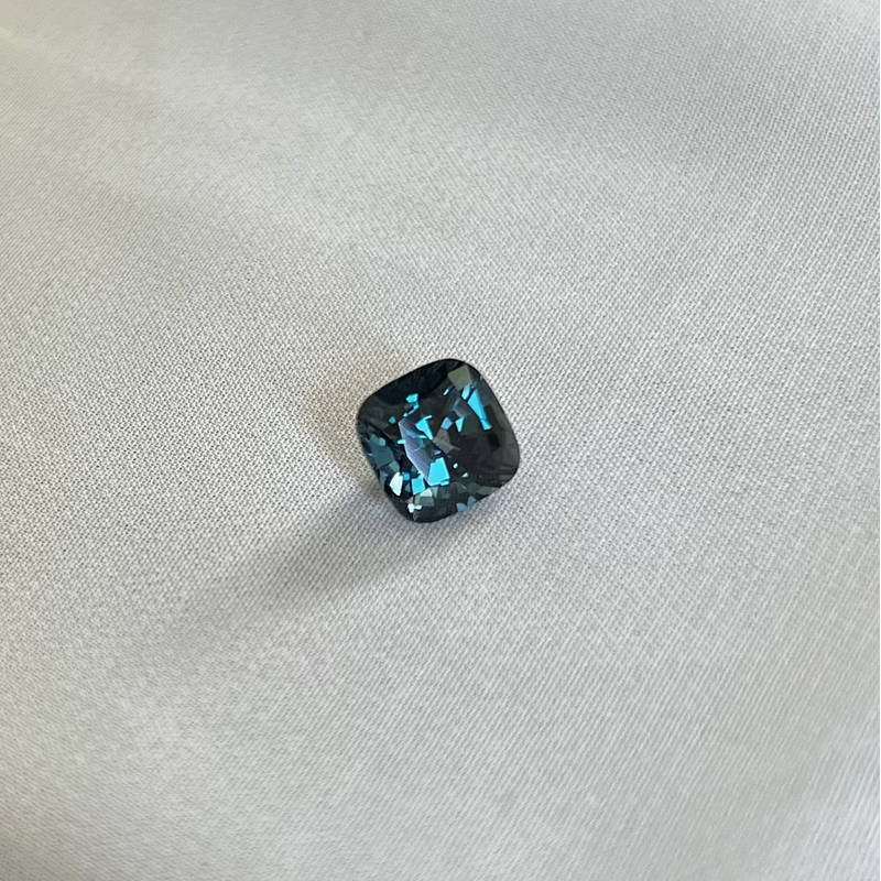 Topacio London Blue-3.170-8x8x6mm