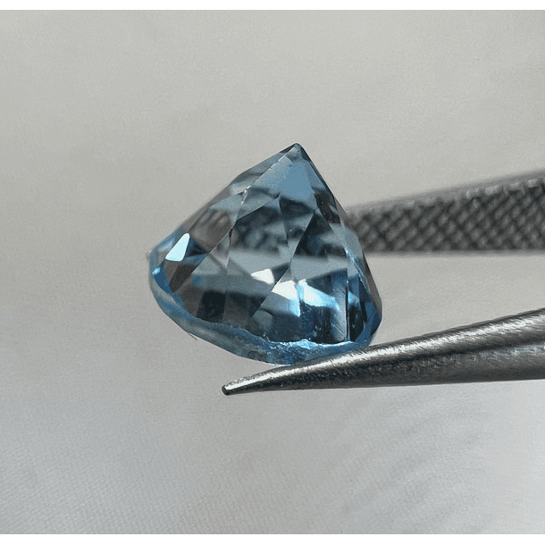 Topacio Azul-0.920ct-5.7x5.7x3.3mm 2