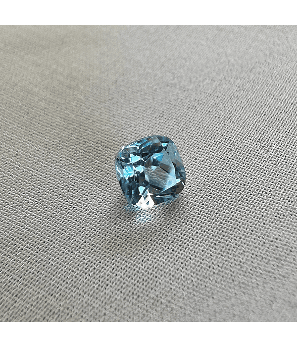 Topacio Azul-0.840ct-4.7x4.7x3.7mm