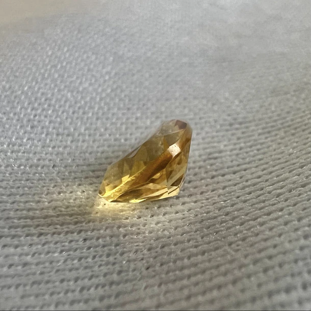 Citrino-1.715ct-9.1x7.1x4.6mm 3
