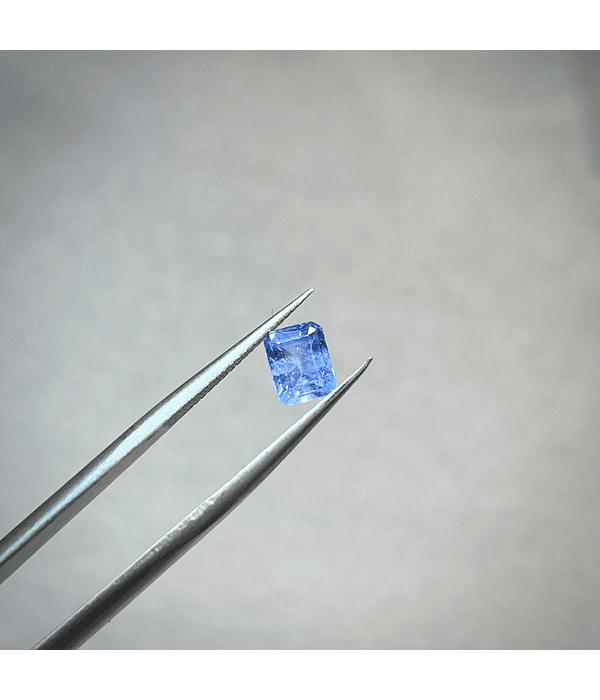 Zafiro azul de Sri Lanka-0.965ct-5.8x4.6x3mm