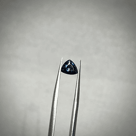 Zafiro azul de Sri Lanka-0.860ct-6.5x6x3.6mm