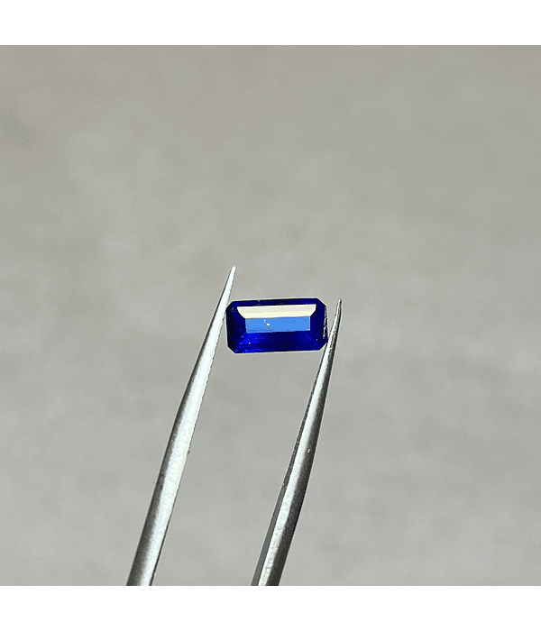 Zafiro azul de Sri Lanka-0.995ct-8x4.1x2.3mm