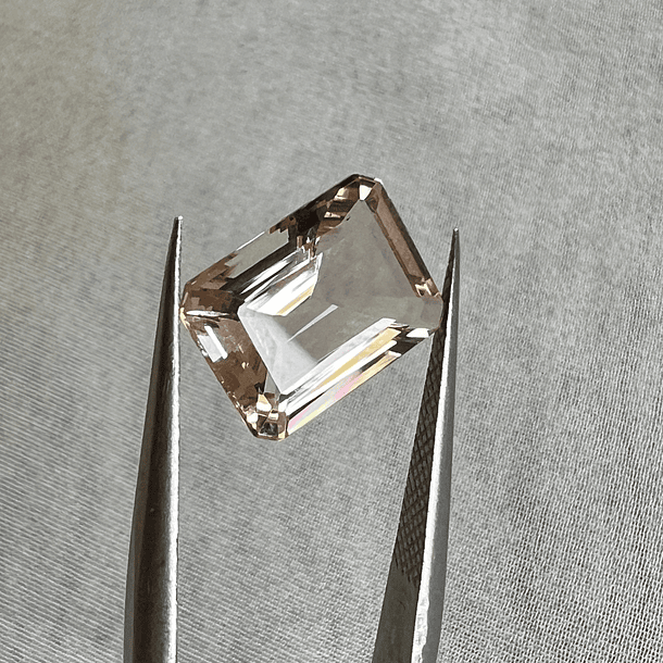 Morganita-1.80ct-8.6x6.7mm 1